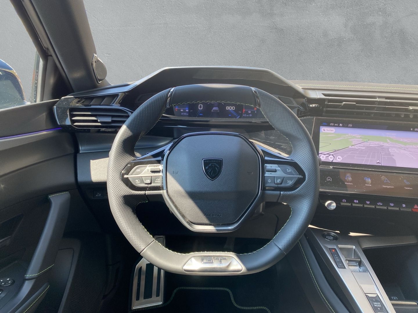 Fahrzeugabbildung Peugeot 408 GT 1.2 Puretech 130 EU6e *Premium- Paket* u.
