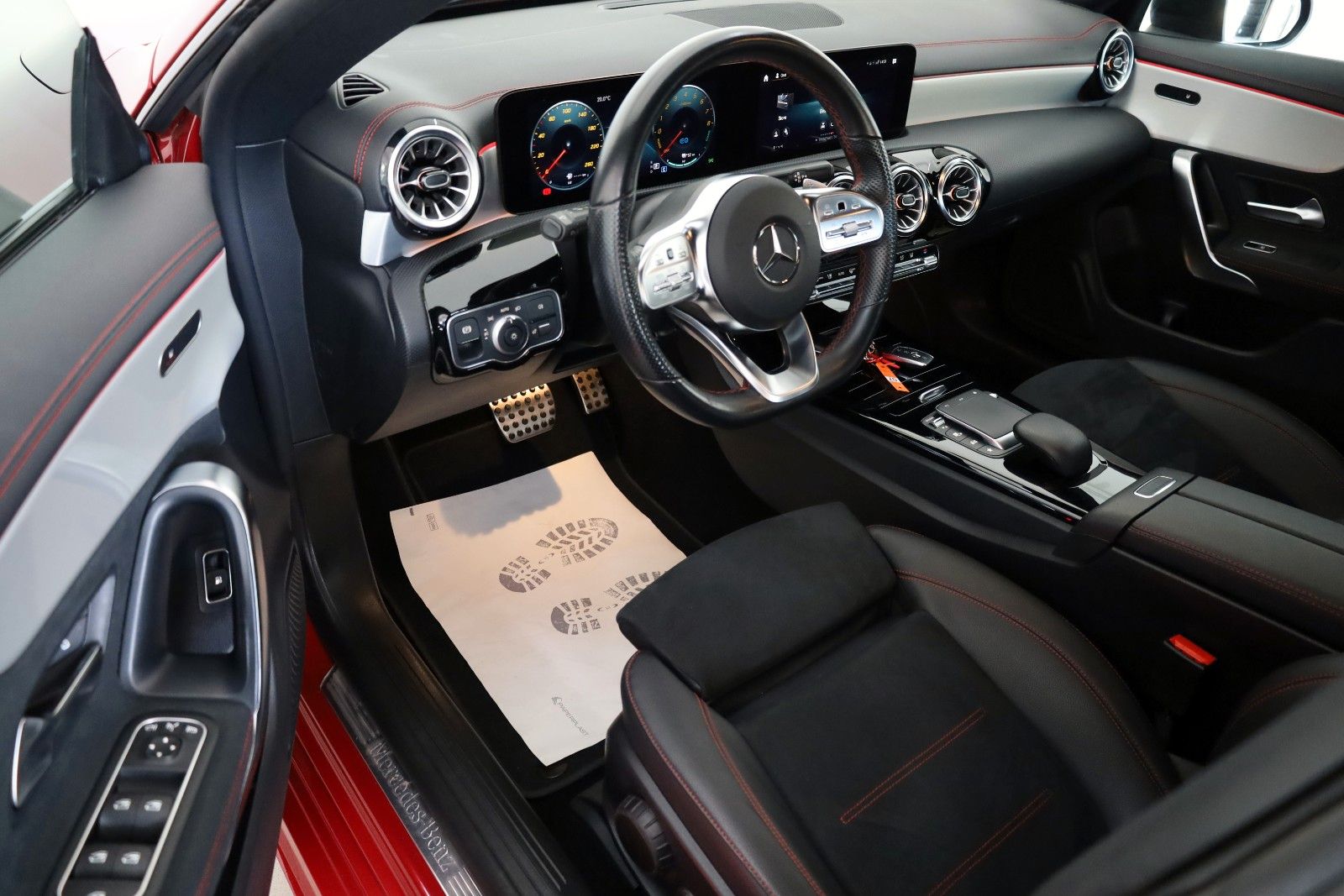 Fahrzeugabbildung Mercedes-Benz CLA 250 e Coupe, AMG line,Navi,LED,SH,Kamera