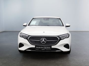 Mercedes E 200 - 4