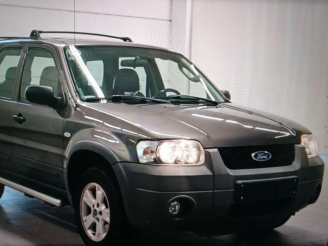 Ford Maverick 2004 — photo 8