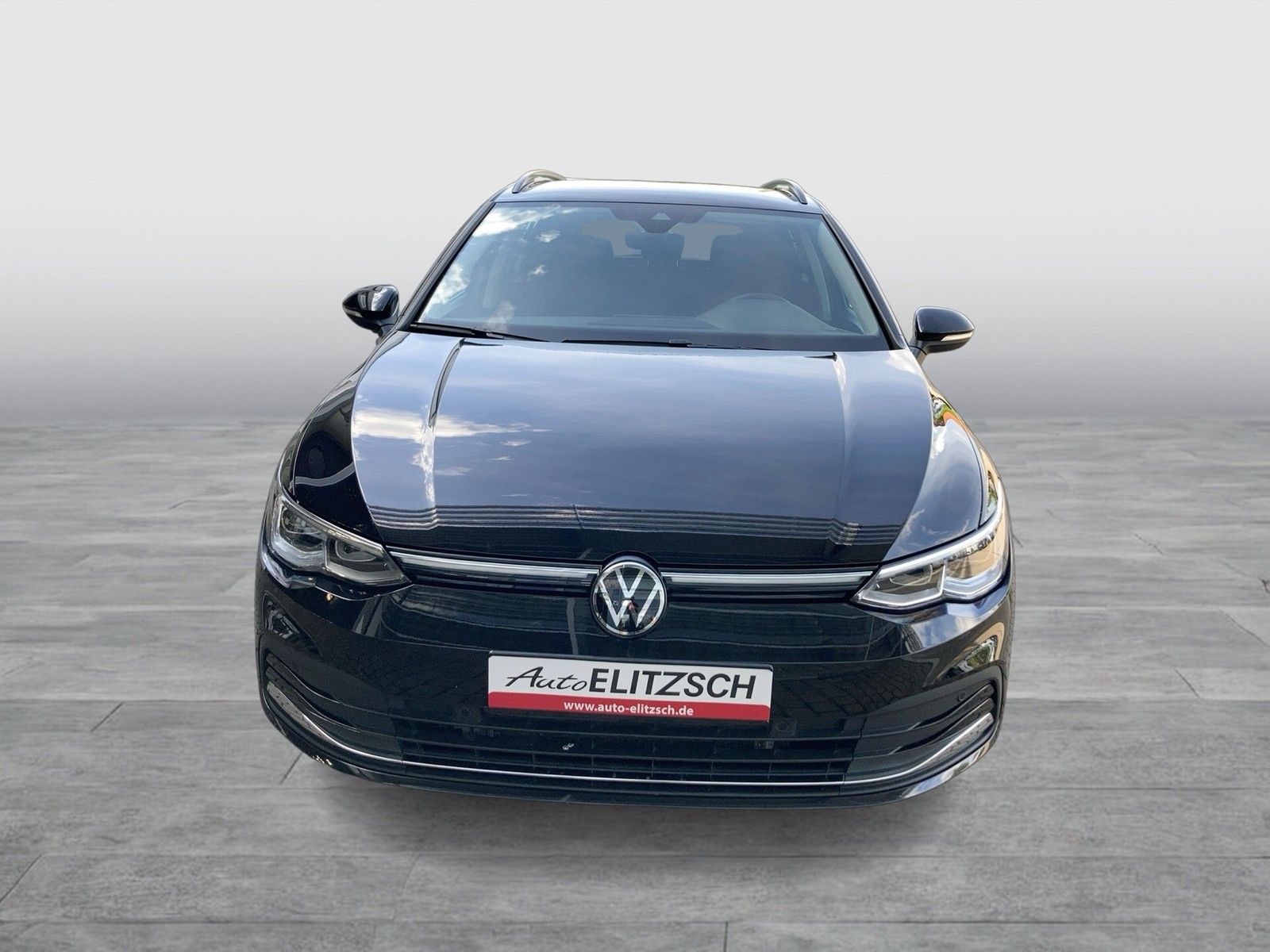 Fahrzeugabbildung Volkswagen Golf VIII Variant TDI Style DSG LED Navi ACC PDC