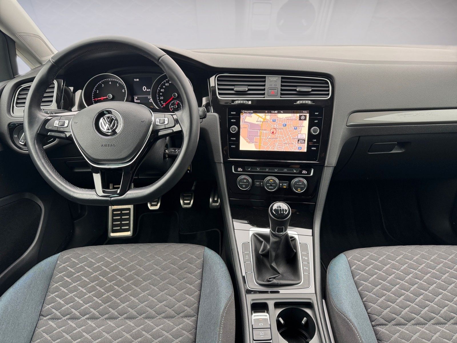 Fahrzeugabbildung Volkswagen Golf VII Lim. IQ.DRIVE