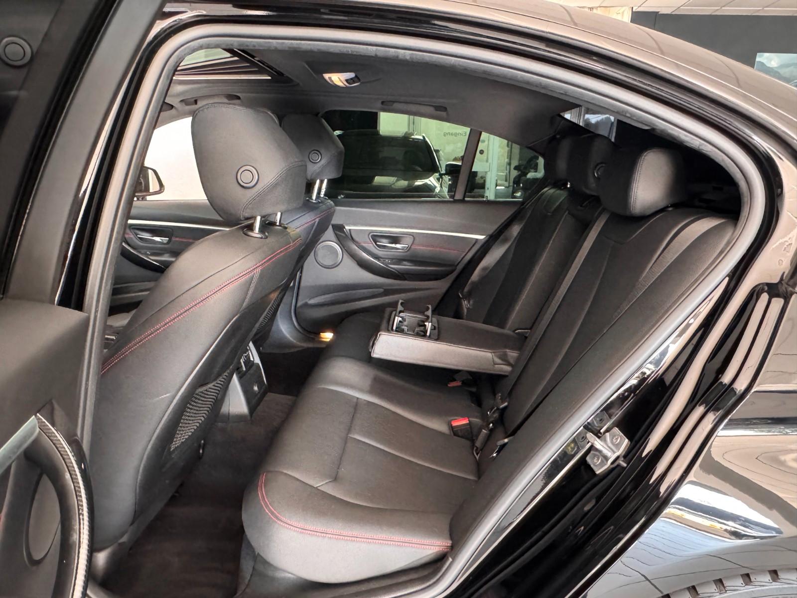 BMW 330i xDrive M Sport Shadow/LED/Carbon/Performanc