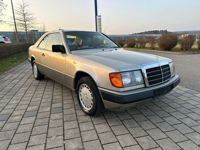 Mercedes-Benz CE 300