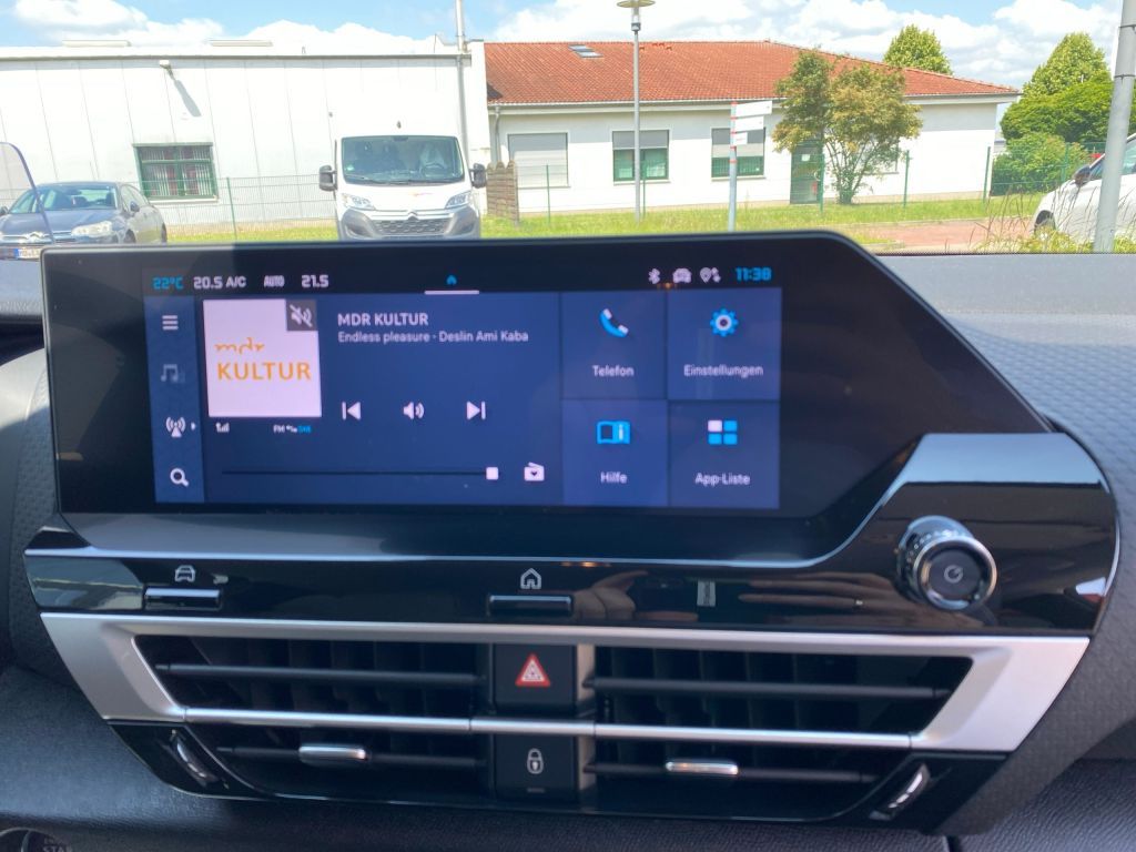 Fahrzeugabbildung Citroën e-C4 Elektro 156 MAX *Cam*Technopak*11 kW*Navi*