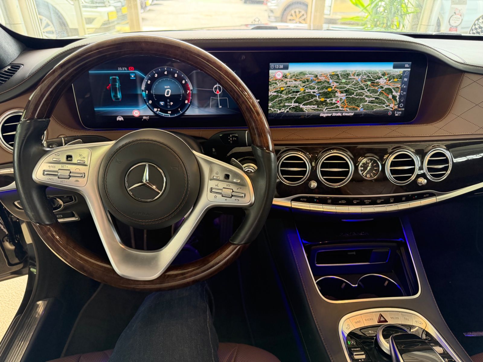 Fahrzeugabbildung Mercedes-Benz S 560 S Maybach Limousine 4Matic