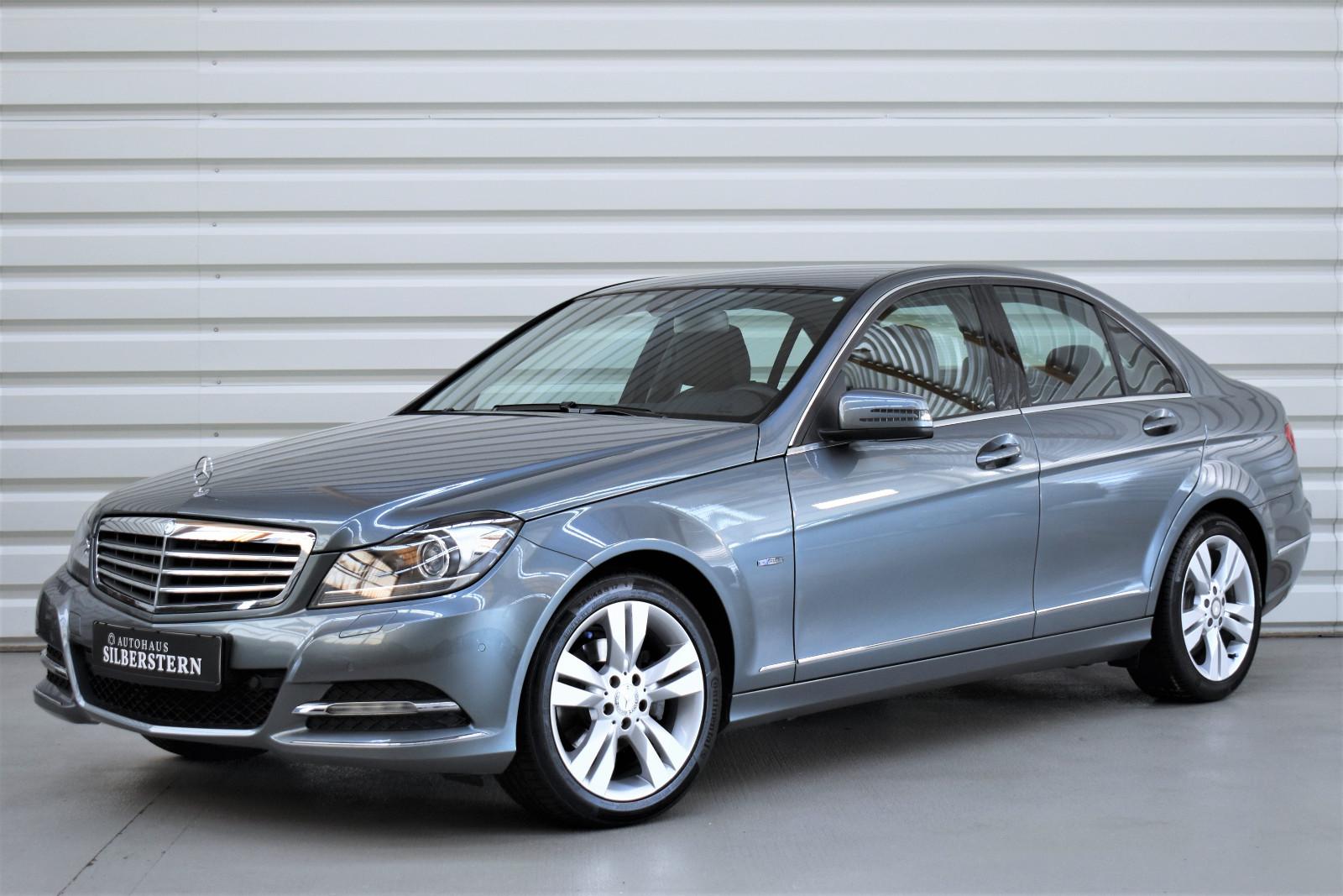 Mercedes-Benz C 180 CGI+Elegance+Automatik+Bi-Xenon+Navi+AHK