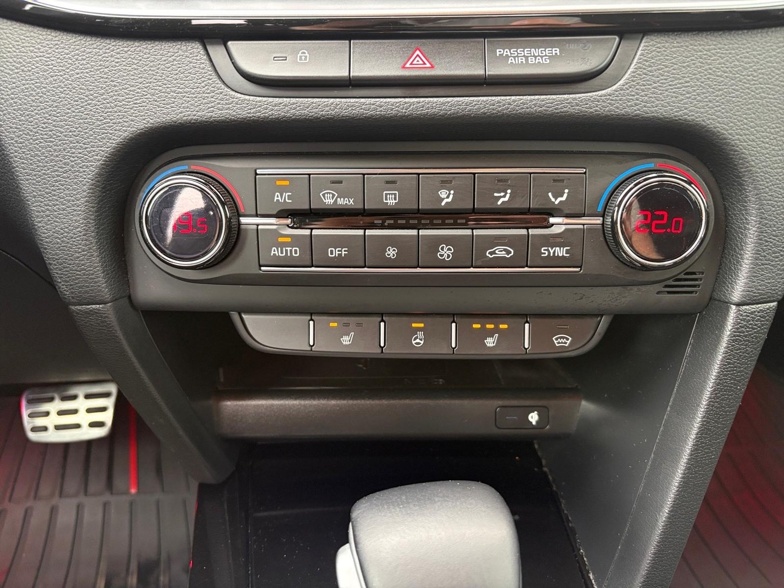 Kia Procee'd 1.6 T-GDI GT Navi LED ACC RFK 18´´ AHK