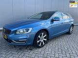 Volvo V60 2.4 D6 AWD Plug-In Hybrid Summum/ Adaptive - Volvo V60 Summum mit Hybrid-Antrieb (Diesel/Elektro)