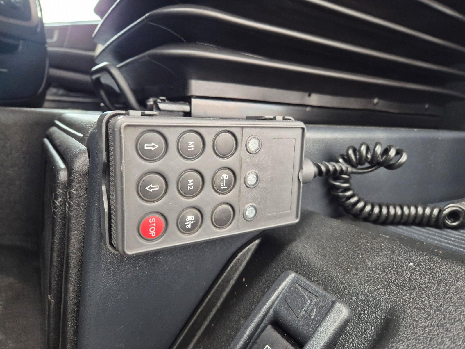 Fahrzeugabbildung Iveco Stralis 460NP LNG 4x2 3 Stück