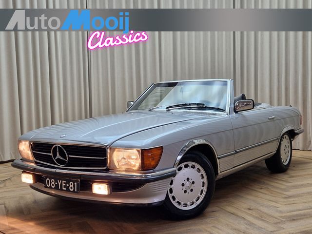 Mercedes-Benz SL 280 SL roadster 4-Speed manual / 6-cilinder /