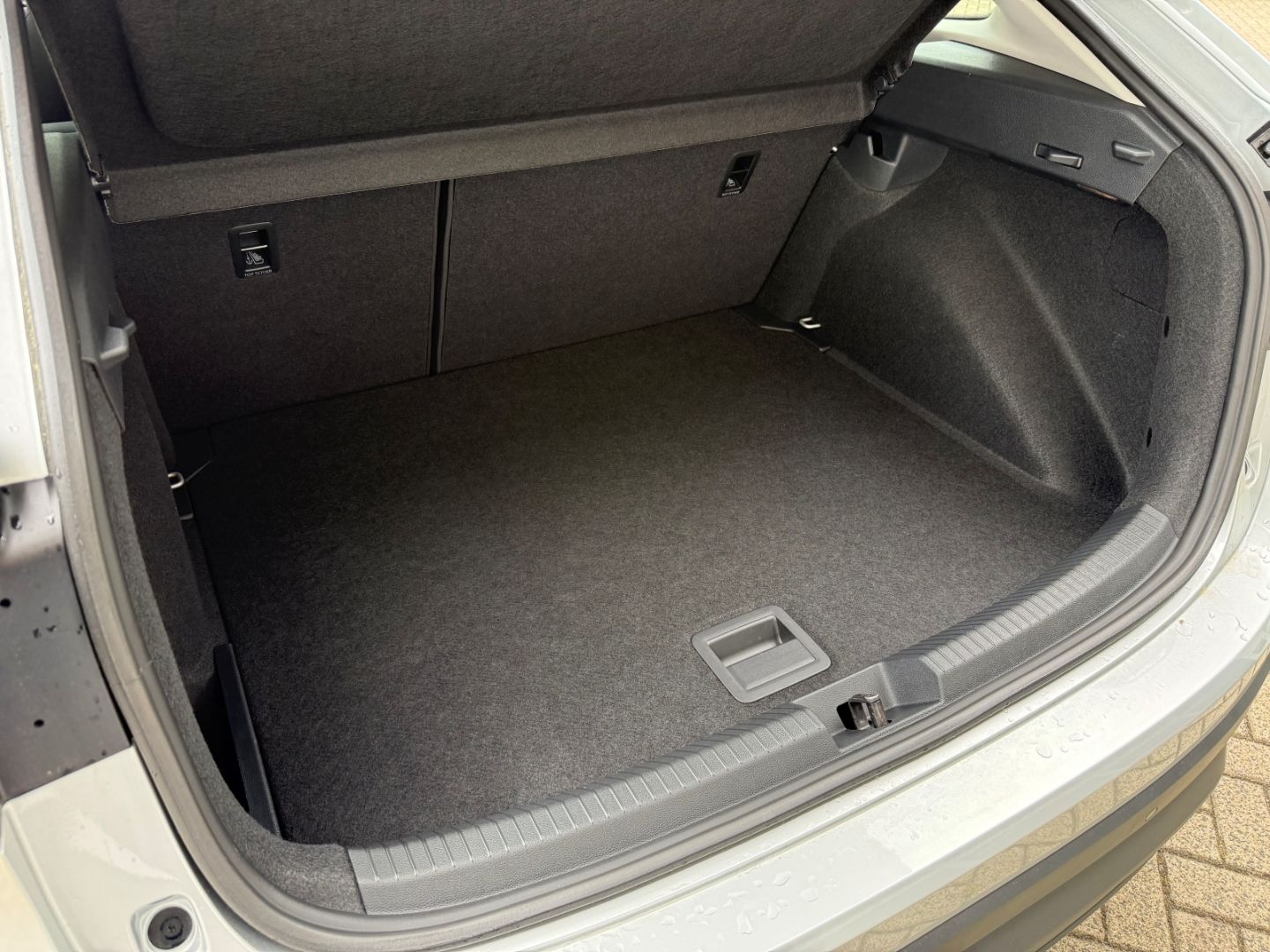 Fahrzeugabbildung Volkswagen Taigo Life Spring 1.0 TSI DSG Digitales Cockpit