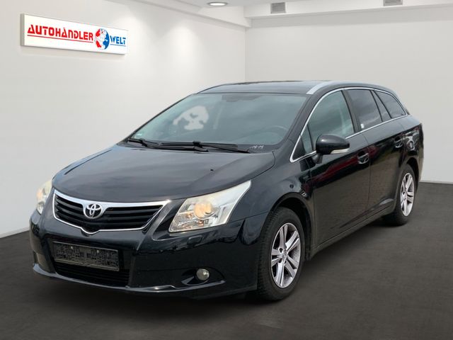 Toyota Avensis Kombi 2.0 D-4D AAC Navi SHZ PDC AHK