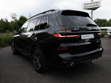 BMW X7 - 6