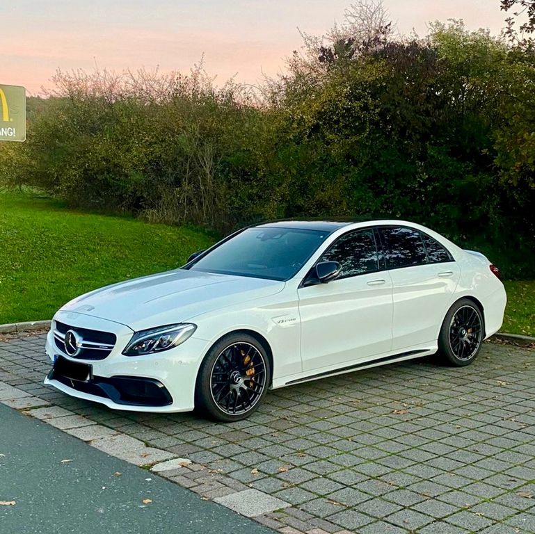 Image of Mercedes-Benz C 63 AMG
