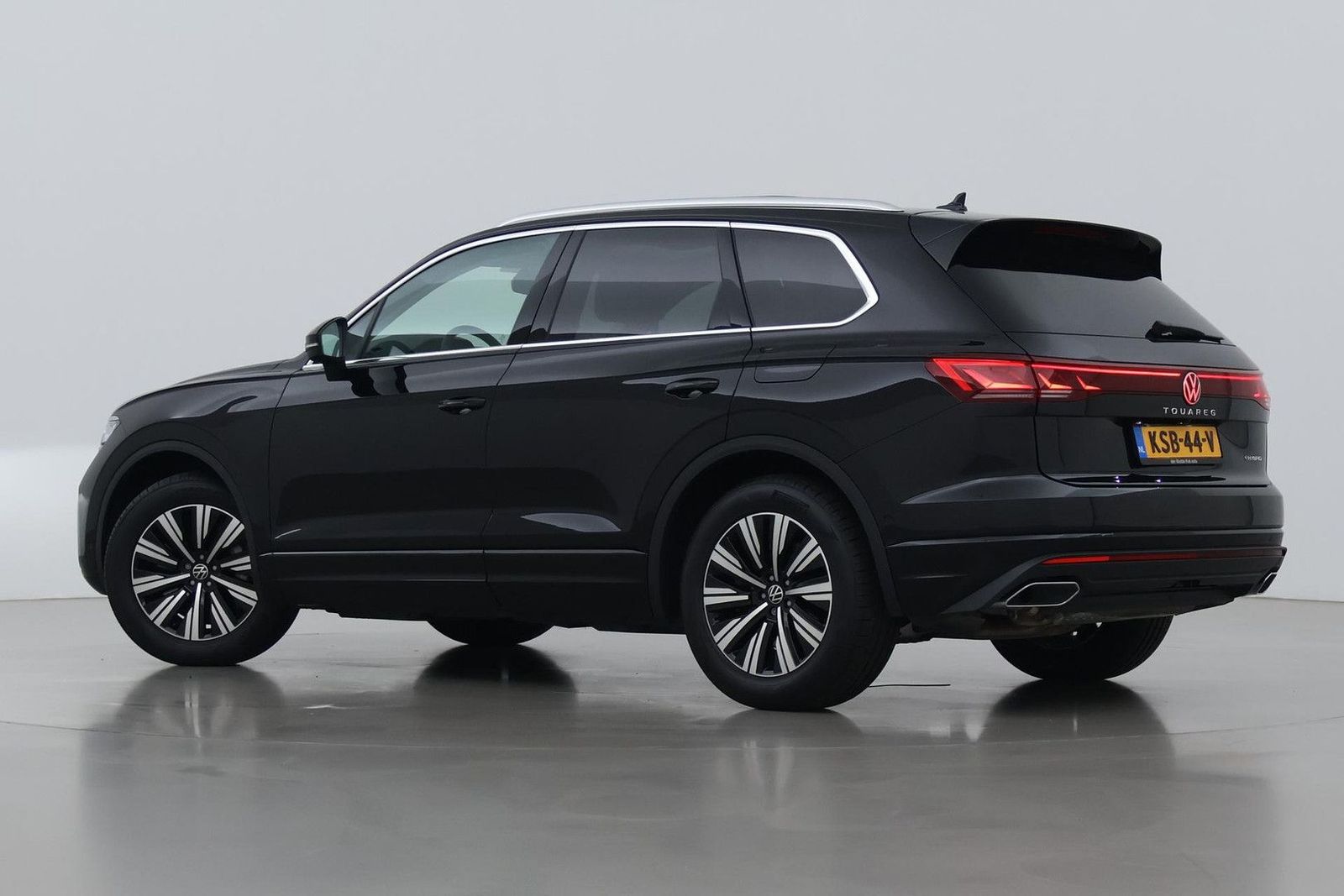 Volkswagen Touareg 3.0 TSi eHybrid 4MOTION Elegance | luftf imagem 2