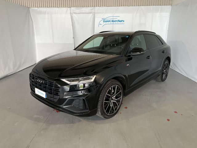 Image of Audi Q8