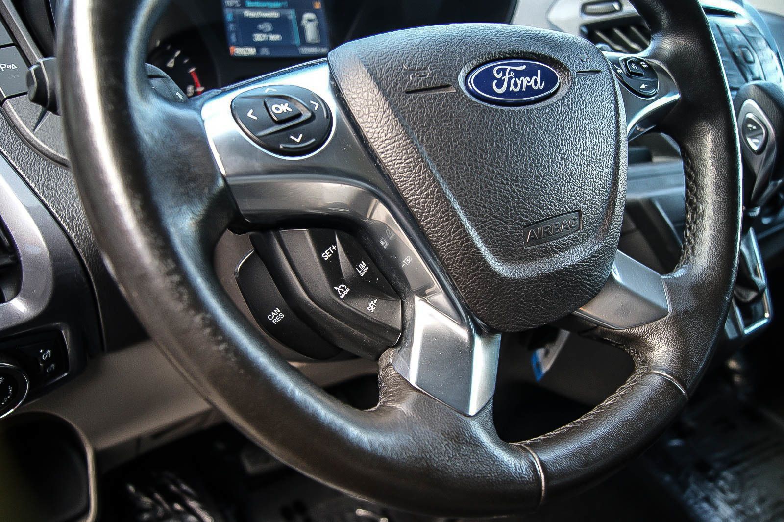 Fahrzeugabbildung Ford Tourneo Custom 2.0TDCi Auto 8-SITZE NAVI 1.HAND