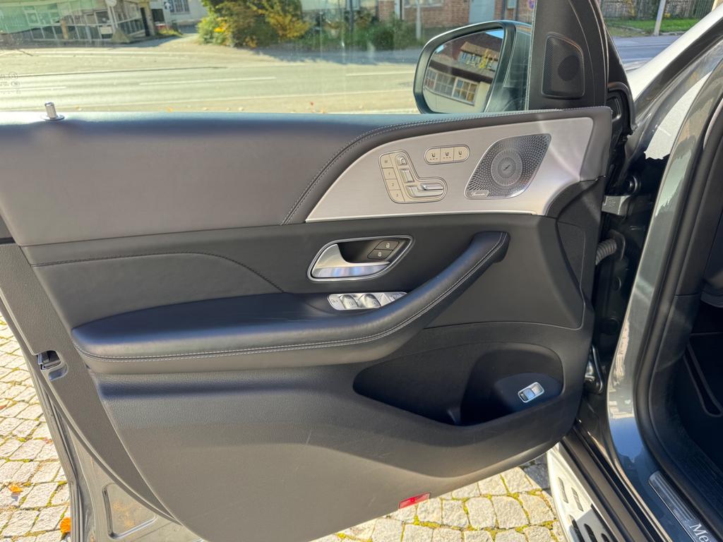 Mercedes-Benz GLS 400