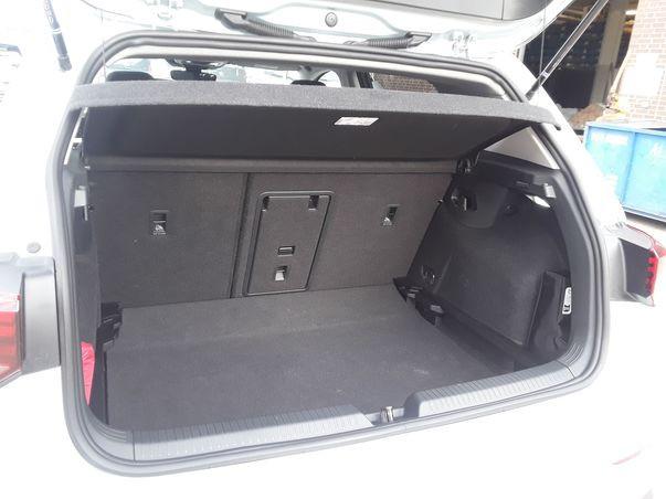 Volkswagen Golf VIII 1.5 eTSI DSG LIFE LED+AHK+HUD+DCP+APP+, миниатюра 6