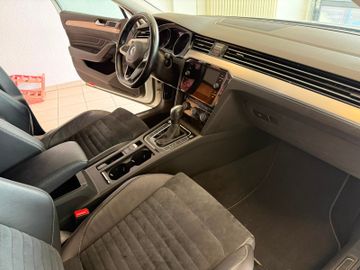 Volkswagen Passat Variant - 10