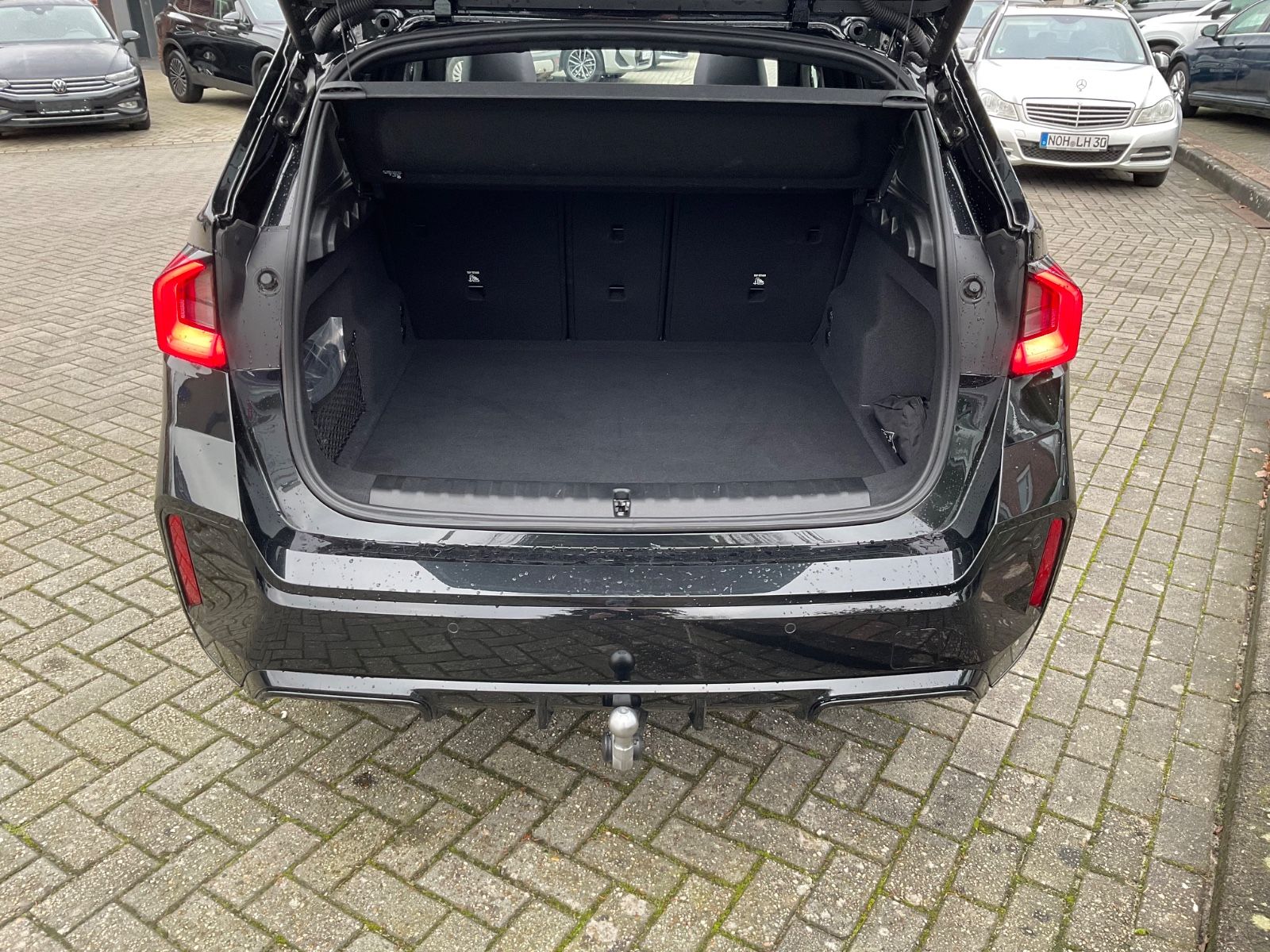 Fahrzeugabbildung BMW X1 sDrive20i,M Sport,AHK,Kamera,Navi,Panorama