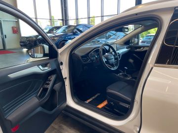 Ford Focus Turnier Cool & Connect *NAVI*KAM*PDC*TEMP*