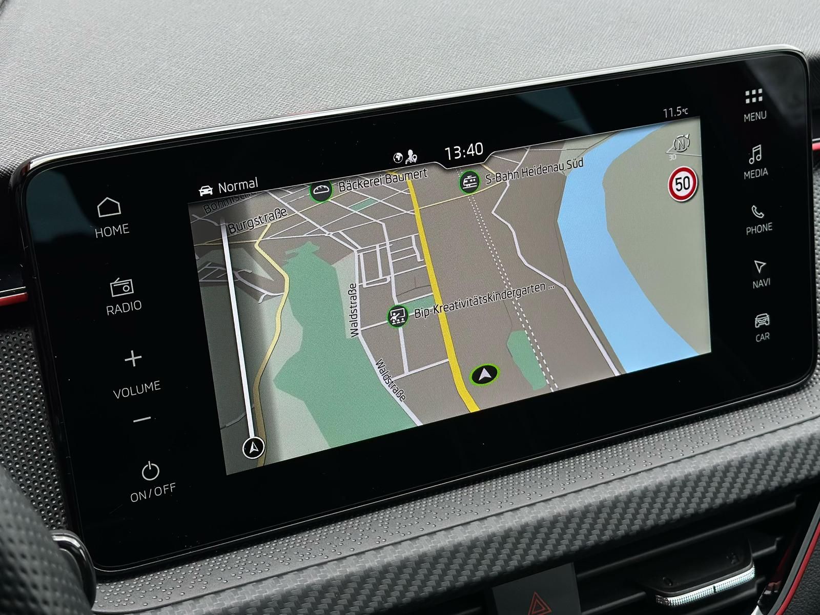 SKODA Scala 1.0TSI MONTE CARLO MATRIX#AHK#KEYLESS#SPUR - Image 13