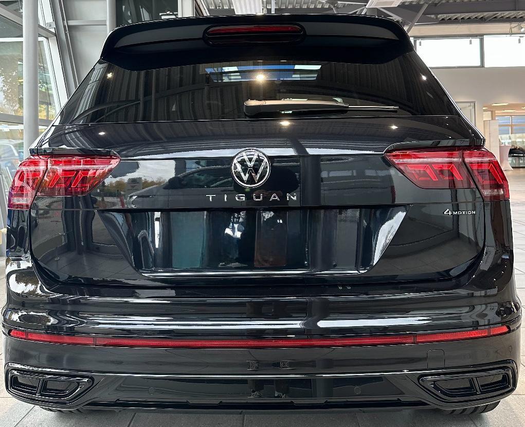Volkswagen Tiguan 2.0 TSI R-Line 4Motion DSG/ACC/VC/Matrix