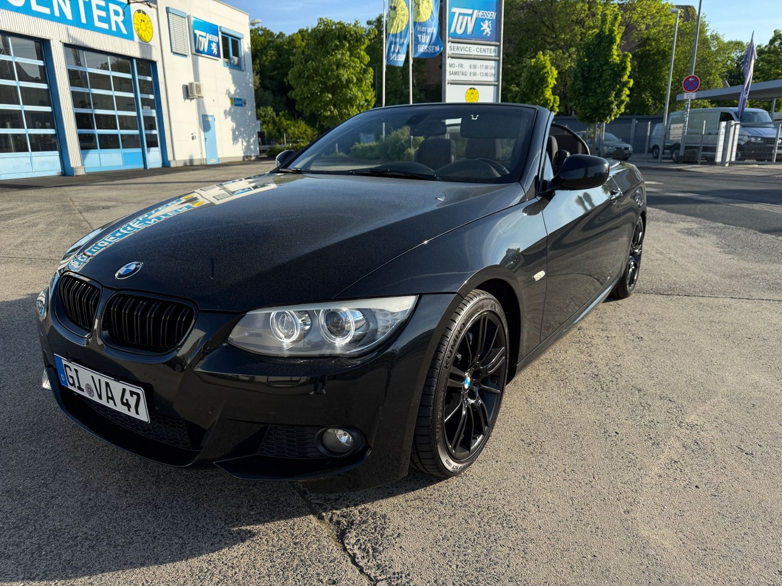Fahrzeugabbildung BMW 335i Cabrio M-Paket H/K XENON NAVI