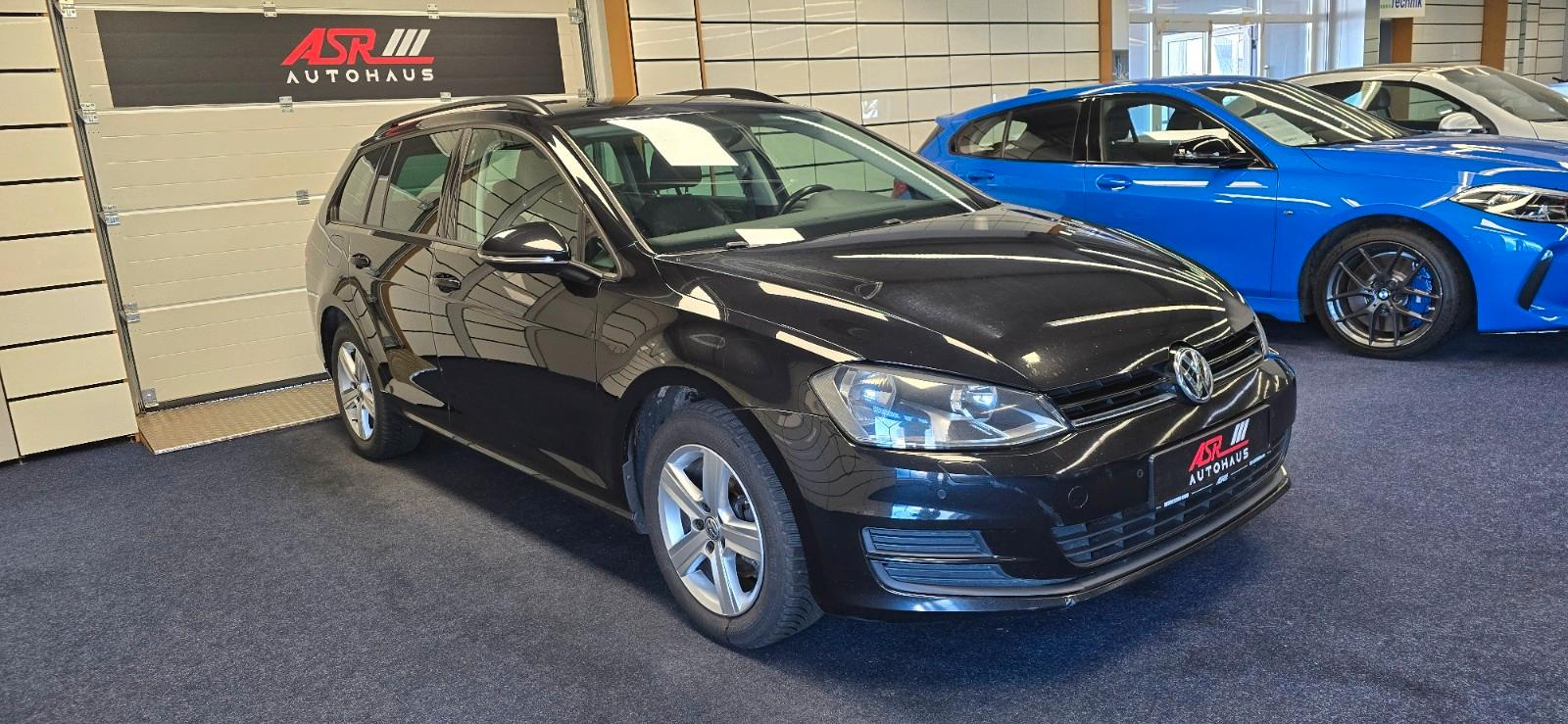 Volkswagen Golf 2015 — interior
