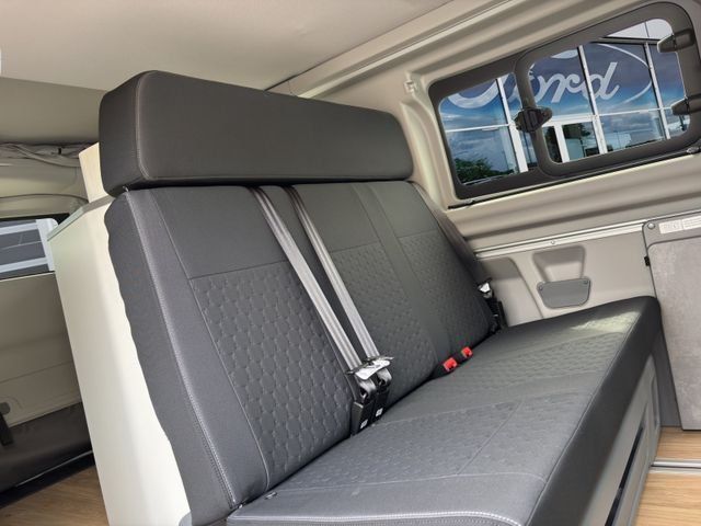 Fahrzeugabbildung Ford Tourneo Custom 2.0l 320 L1 Nugget Titanium Auf