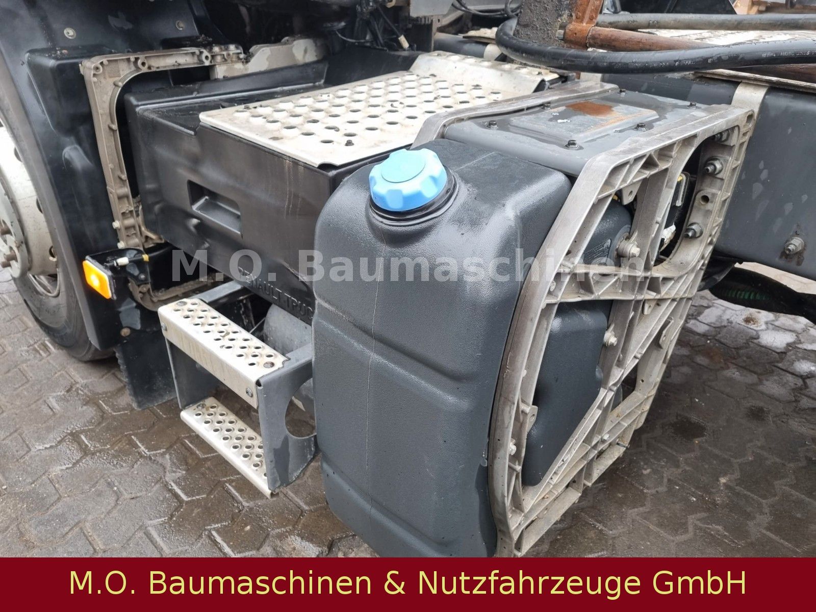 Fahrzeugabbildung Renault C 460 / 4x2  / AC / Euro 5 /Kipphydr./