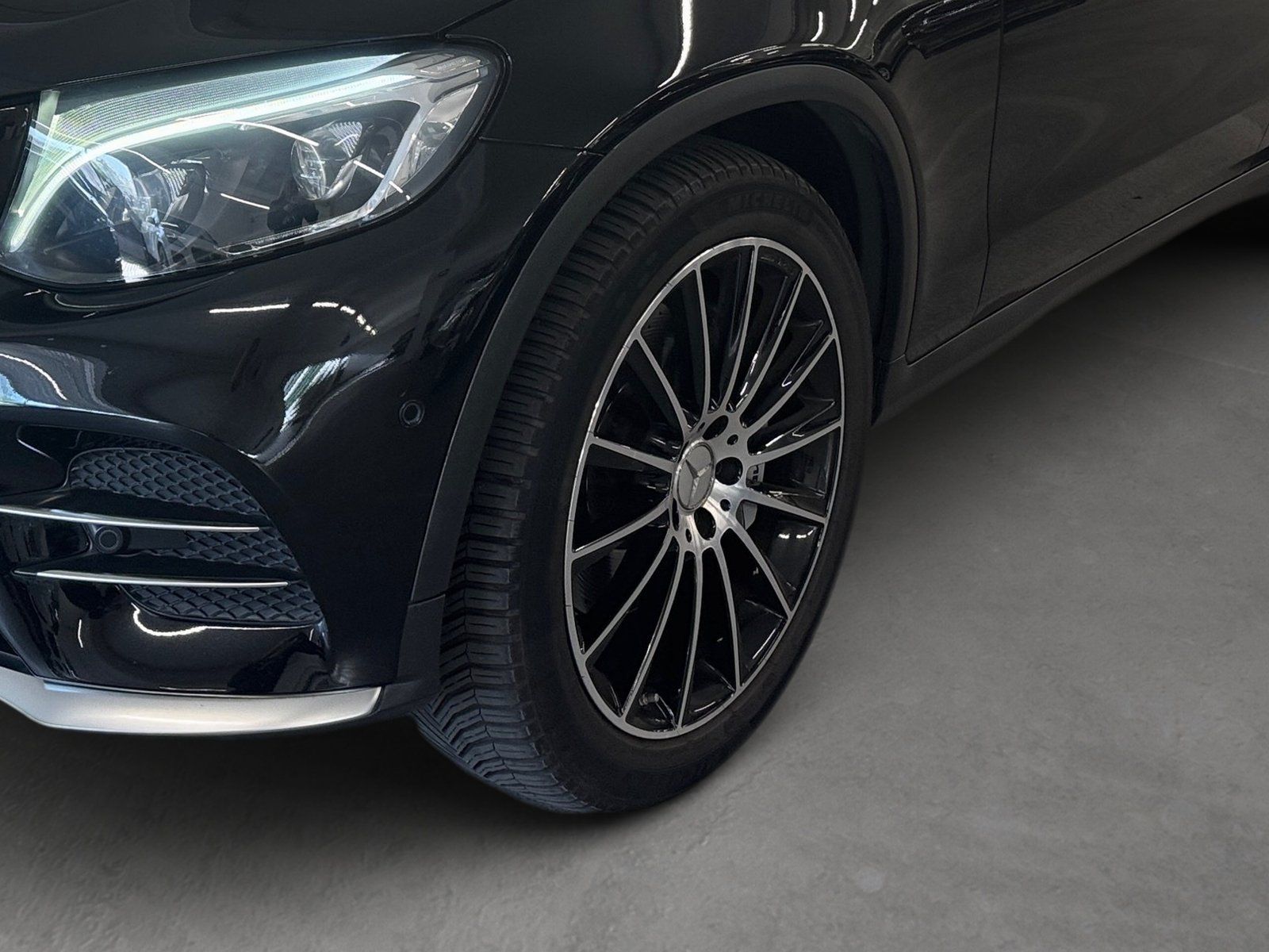 Fahrzeugabbildung Mercedes-Benz GLC 43 AMG 4M*Pano*Standheizung*Kamera*LED*Totwi