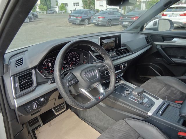 Fahrzeugabbildung Audi Q5 quattro sport/S-Line/HUD/Pano/Navi/Matrix/2.H