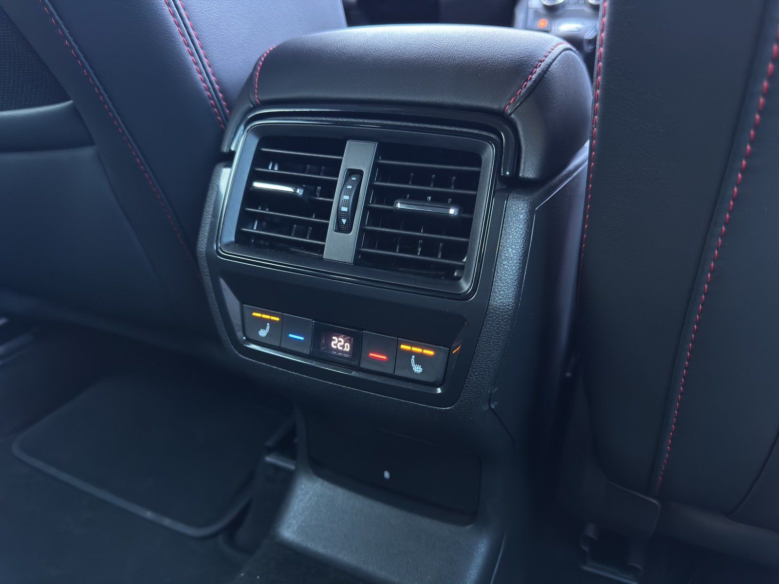 Fahrzeugabbildung SKODA Kodiaq 2.0 TSI RS 4x4/AHK/ST-HZG/KAMERA/ACC/DCC/