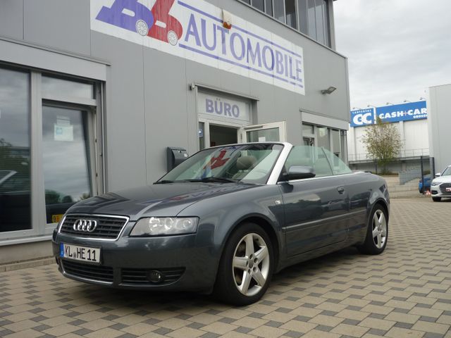 Audi A4 Cabriolet 3.0 Leder Navi AHK MOTORSCHADEN !!!