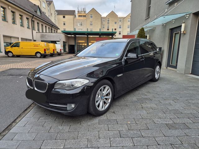 BMW 530d-FACELIFT-NAVI/ACC/HEAD-UP/SOFT/PANO "VOLL"