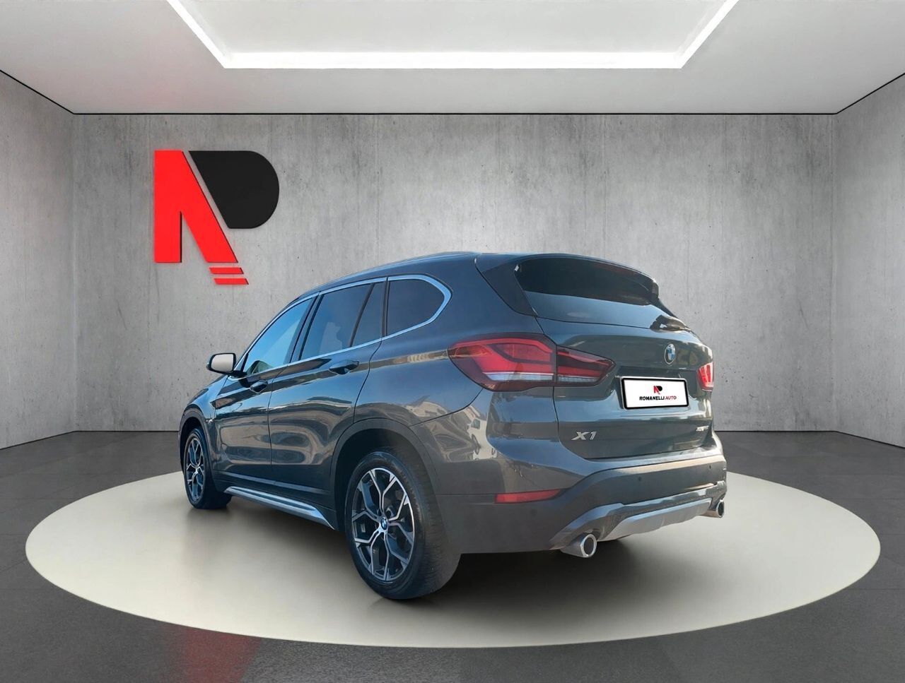 BMW Bmw X1 sDrive18d xLine imagem 2
