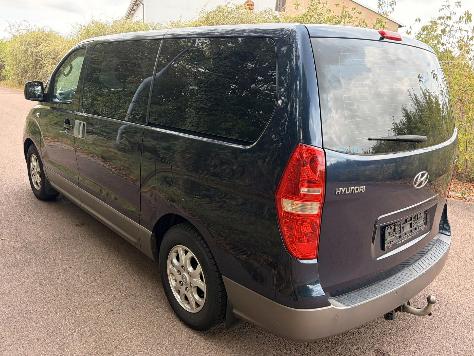 Hyundai H-1 8-Sitze/Klima/AHK!