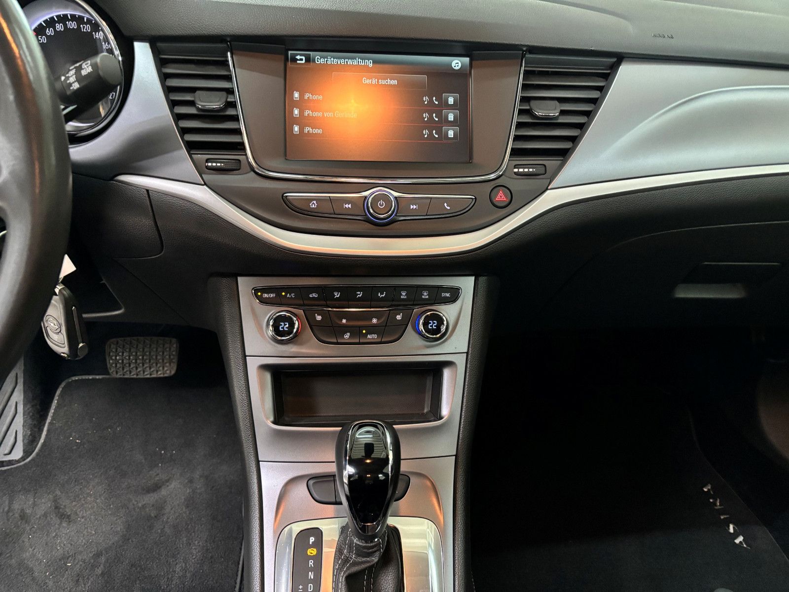 Fahrzeugabbildung Opel Astra K Sports Tourer Edition 1.5l CTDi + Navi +