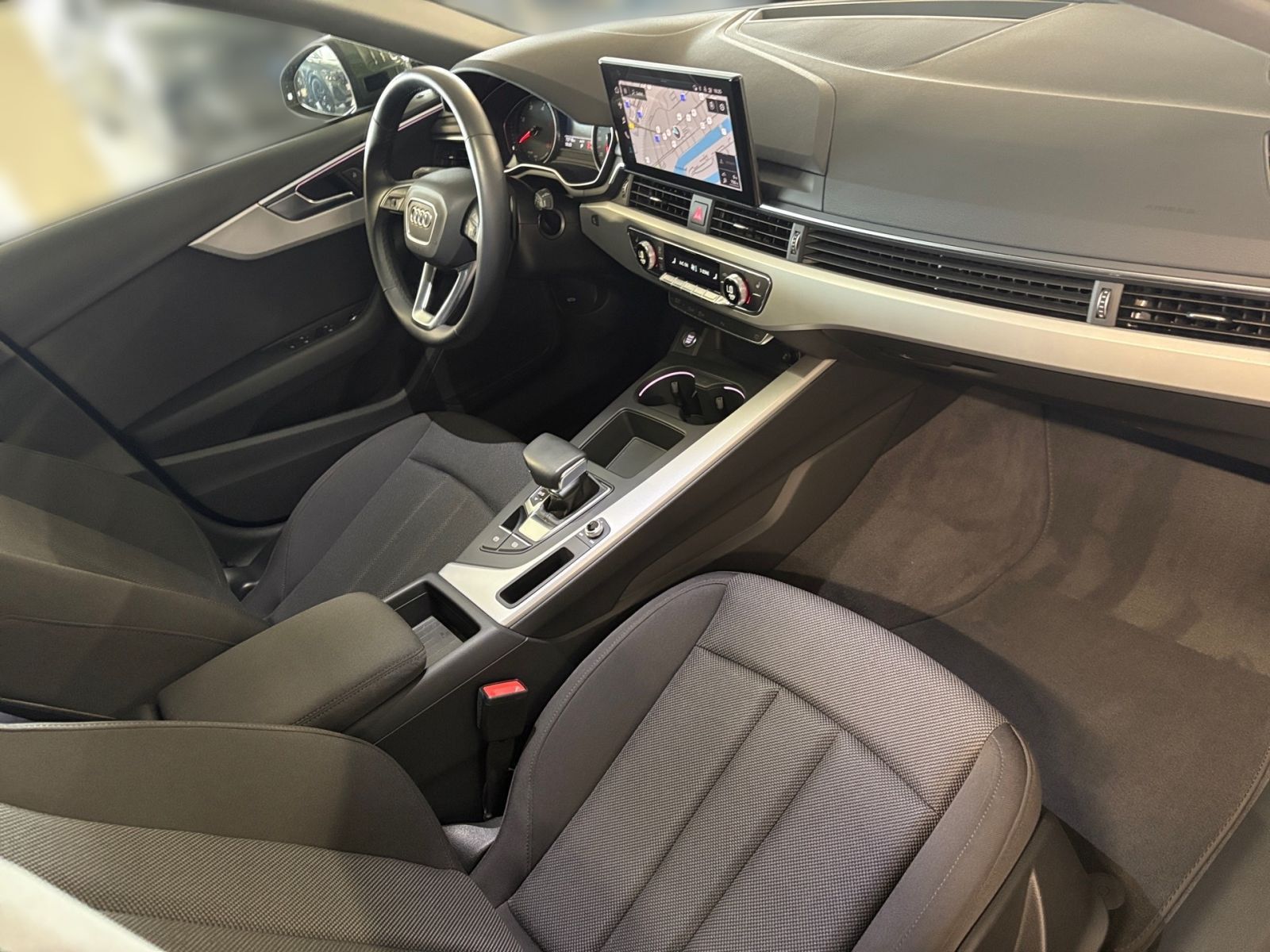 Audi A4 - Bild 12