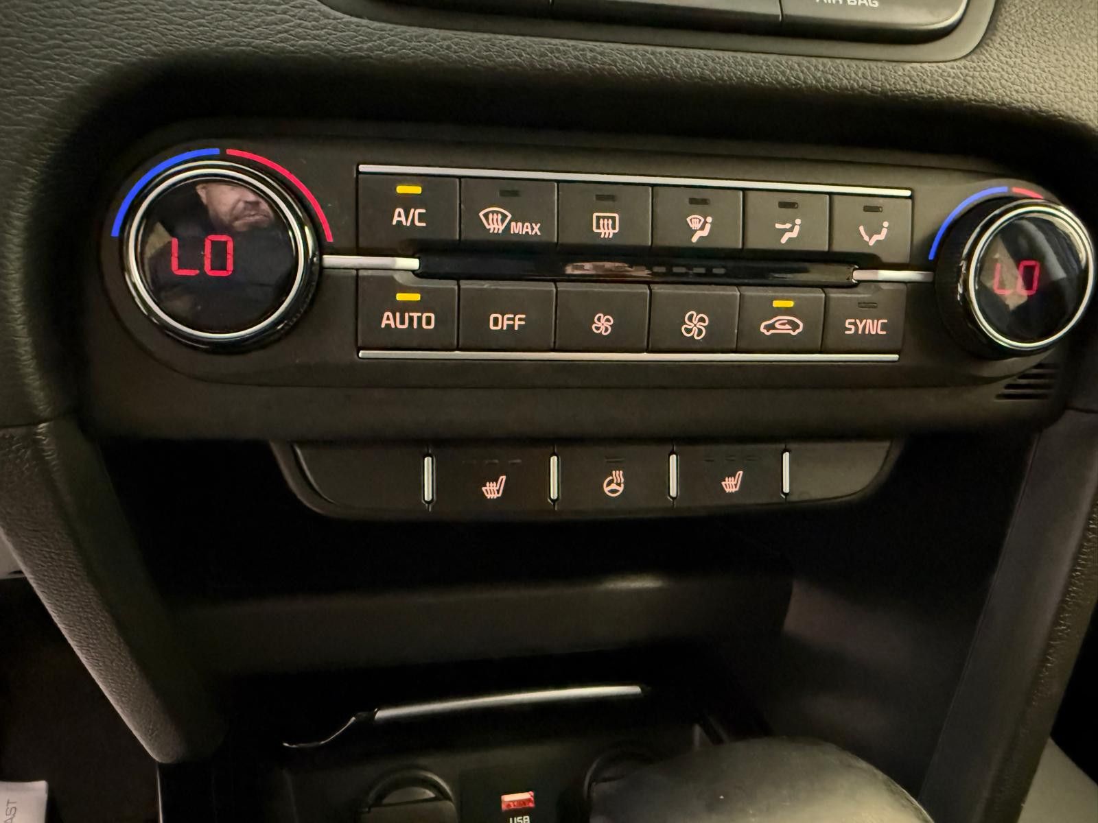 Fahrzeugabbildung Kia XCeed 1.5 TGDI Mild Hybrid Spirit / WENIG KM/LED