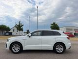 Volkswagen Touareg Elegance 4Motion R-Line - VW Touareg in Karlsruhe