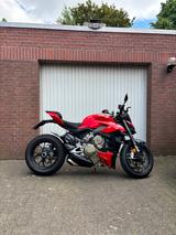 Ducati Streetfighter V4
