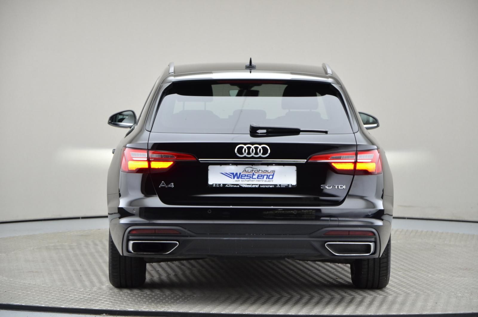 Fahrzeugabbildung Audi A4 Avant 30 TDI 100kW S tronic Navi LED RFK SHZ