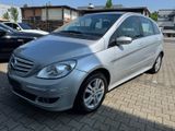 Mercedes-Benz B 200 B -Klasse B 200*SHZ*PDC*Klima*Automatik* - Mercedes-Benz B 200 in Wiesbaden