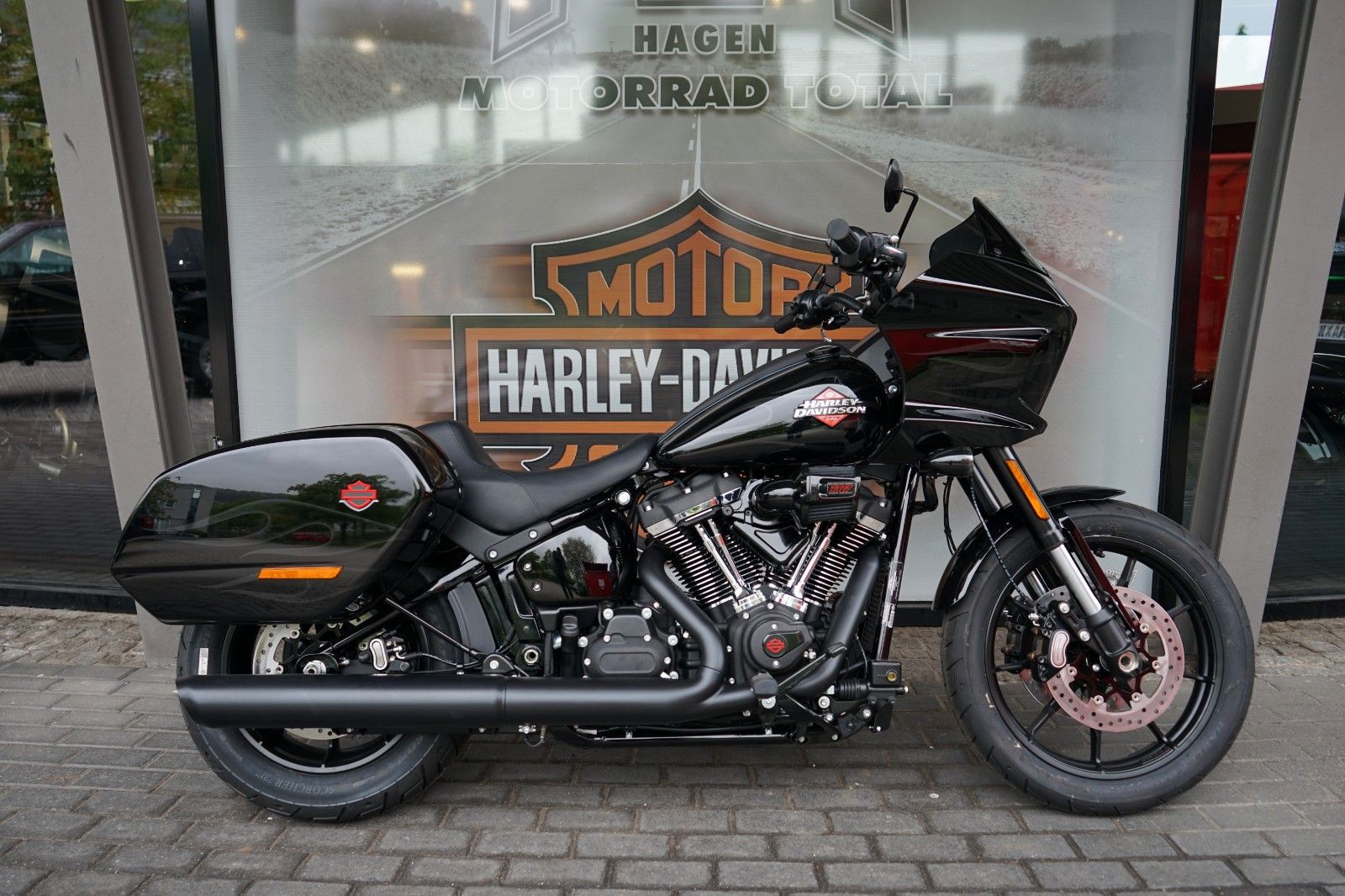 Fahrzeugabbildung Harley-Davidson Low Rider ST FXLRS 2025 117cui High Output Motor