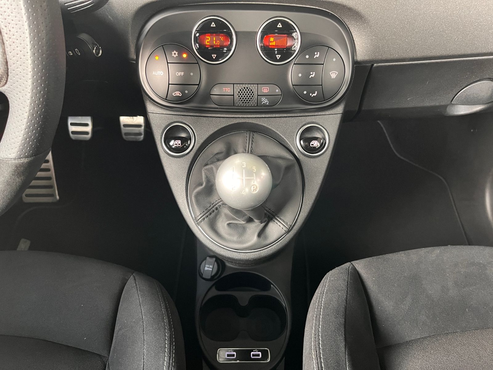 Fahrzeugabbildung Abarth 595 Competizione NAVI Xenon ALU