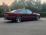 Mercedes-Benz E 320 AVANTGARDE Avantgarde - Mercedes-Benz E 320: Avantgarde